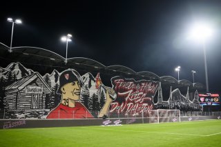 Le tifo du Gradin Nord lors de la rencontre des quarts de finale de la Coupe de Suisse de football entre FC Sion et BSC Young Boys le jeudi 29 fevrier 2024 au stade de Tourbillon a Sion. (KEYSTONE/Jean-Christophe Bott)
